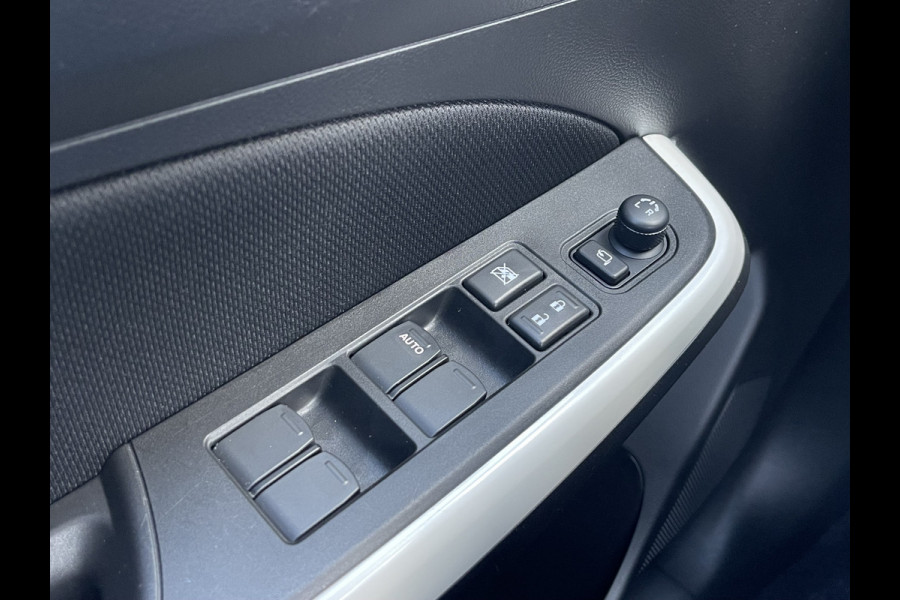 Suzuki Swift 1.0 Stijl | CarPlay | Camera | LED | ACC | Keyless | DAB+
