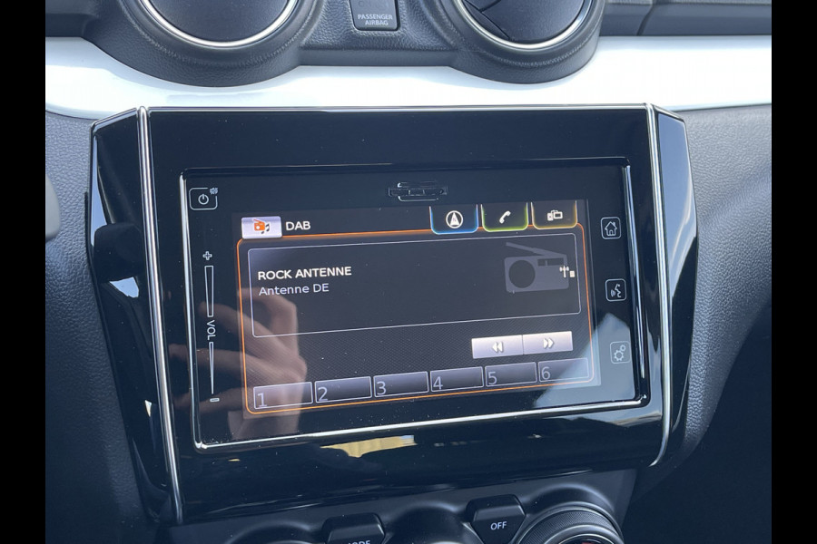 Suzuki Swift 1.0 Stijl | CarPlay | Camera | LED | ACC | Keyless | DAB+