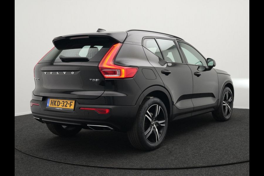Volvo XC40 T5 Recharge R-Design Plug In Hybrid 261pk PHEV | Alcantara Sportstoelen Verwarmd | Apple Carplay | 19"L.M  | El. Achterklep |  Stuurverwarming | Navi Full Map | Laneassist |