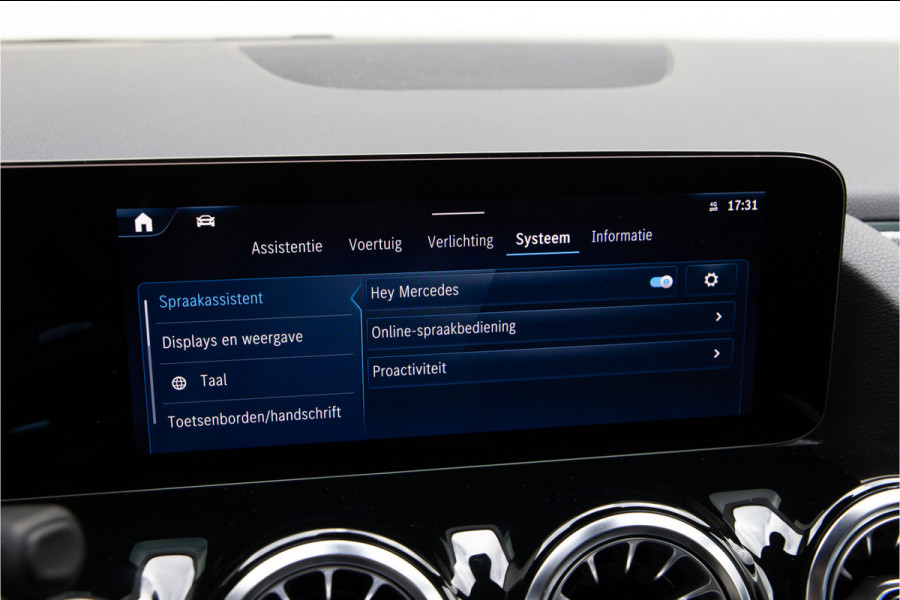 Mercedes-Benz GLA 250 e AMG Line, Key-Less, Hybrid 2024