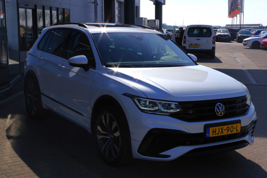 Volkswagen Tiguan 1.4 TSI 245 eHybrid R-Line PHEV BNS+, Panoramadak, Trekhaak, Keyless, Leder, Memory