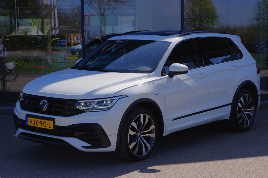 Volkswagen Tiguan 1.4 TSI 245 eHybrid R-Line PHEV BNS+, Panoramadak, Trekhaak, Keyless, Leder, Memory