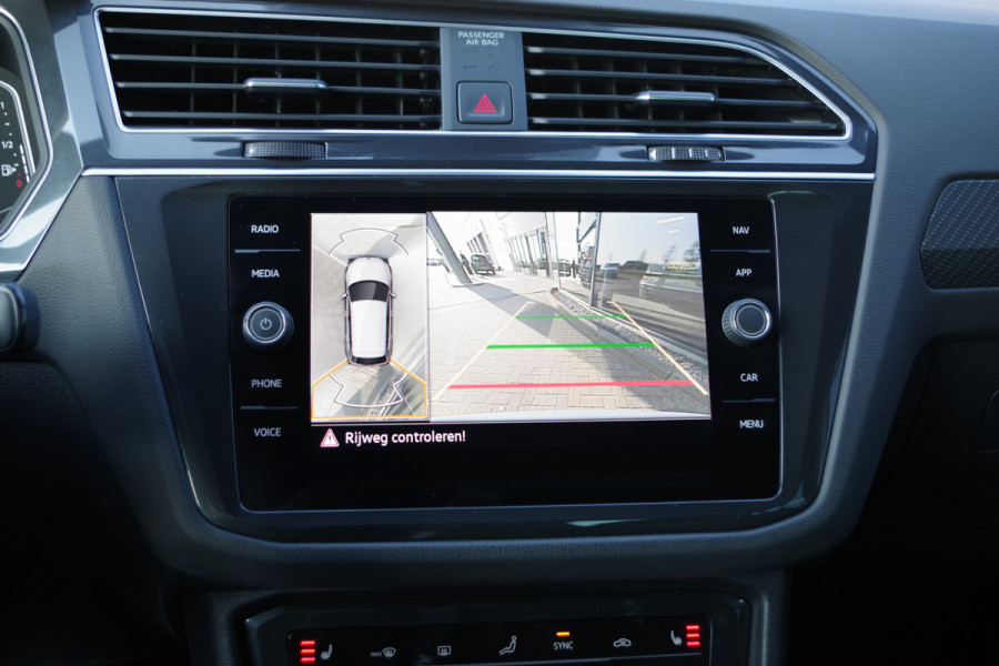 Volkswagen Tiguan 1.4 TSI 245 eHybrid R-Line PHEV BNS+, Panoramadak, Trekhaak, Keyless, Leder, Memory
