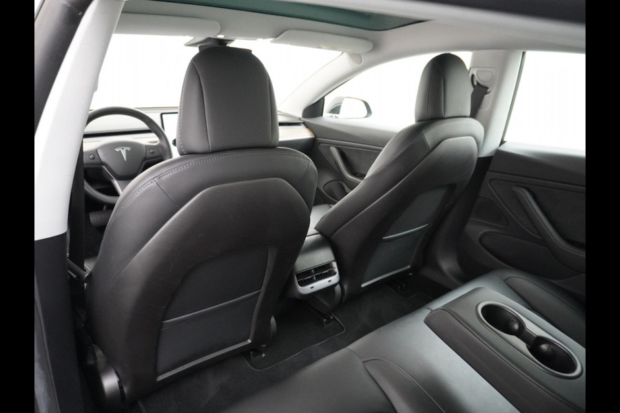 Tesla Model 3 Long Range 75kWh 463PK 18" FSD-Full Self Driving Computer-3 Premium Audio 4wd AutoPilot Panoramadak Camera's Leer Adaptive-Cruis Stoel en achterbank verwarming Electr.Stoelen+Memory+Easy-Entry WiFi Origineel Nederlandse auto Grootste accu Tot 16,5kwh thuis laden. Accu/Motor Garantie tot 29-10-2027 max 192.000km