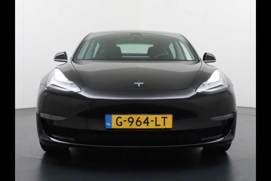 Tesla Model 3 Long Range 75kWh 463PK 18" FSD-Full Self Driving Computer-3 Premium Audio 4wd AutoPilot Panoramadak Camera's Leer Adaptive-Cruis Stoel en achterbank verwarming Electr.Stoelen+Memory+Easy-Entry WiFi Origineel Nederlandse auto Grootste accu Tot 16,5kwh thuis laden. Accu/Motor Garantie tot 29-10-2027 max 192.000km