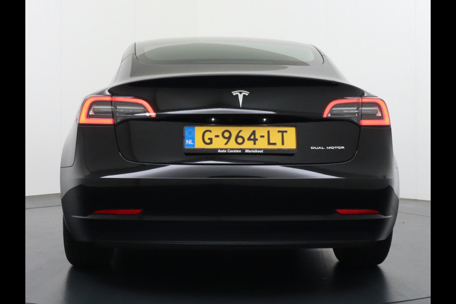 Tesla Model 3 Long Range 75kWh 463PK 18" FSD-Full Self Driving Computer-3 Premium Audio 4wd AutoPilot Panoramadak Camera's Leer Adaptive-Cruis Stoel en achterbank verwarming Electr.Stoelen+Memory+Easy-Entry WiFi Origineel Nederlandse auto Grootste accu Tot 16,5kwh thuis laden. Accu/Motor Garantie tot 29-10-2027 max 192.000km