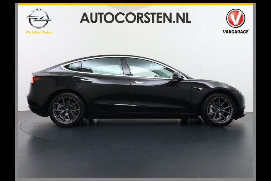 Tesla Model 3 Long Range 75kWh 463PK 18" FSD-Full Self Driving Computer-3 Premium Audio 4wd AutoPilot Panoramadak Camera's Leer Adaptive-Cruis Stoel en achterbank verwarming Electr.Stoelen+Memory+Easy-Entry WiFi Origineel Nederlandse auto Grootste accu Tot 16,5kwh thuis laden. Accu/Motor Garantie tot 29-10-2027 max 192.000km
