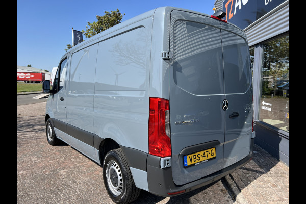 Mercedes-Benz Sprinter 211 2.2 CDI L1 H1 /360Camera/Mbux