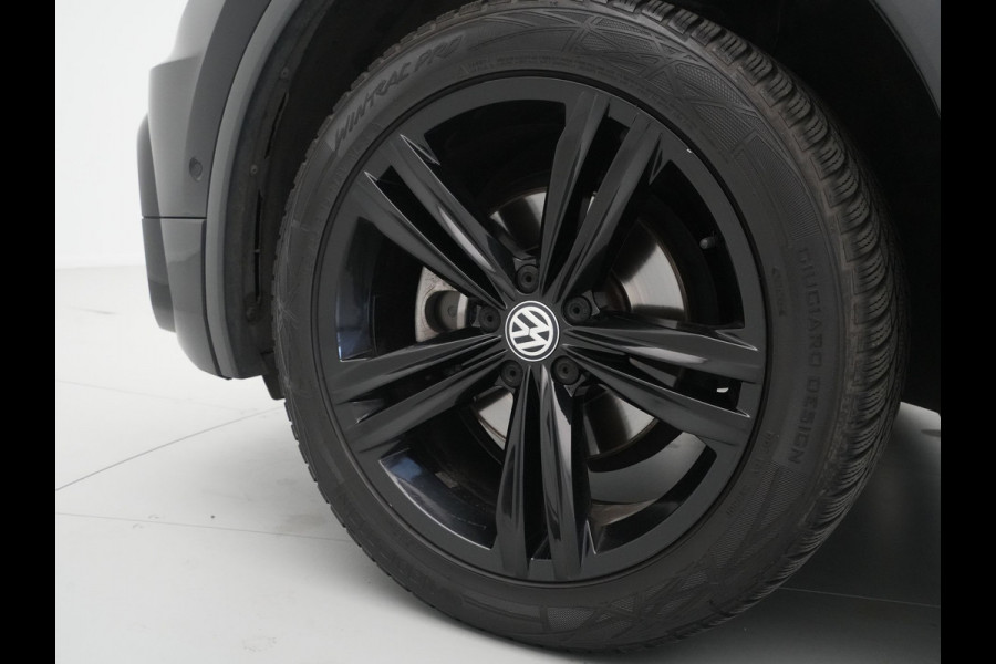Volkswagen Tiguan Allspace 1.5 TSI 150pk DSG Highline R-Line Trekhaak Panorama Stoelverwarming Camera 235