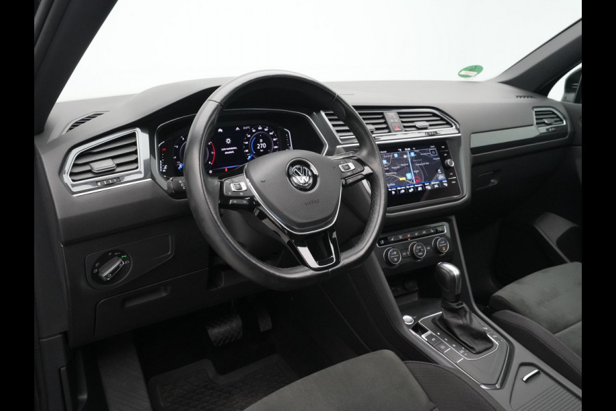 Volkswagen Tiguan Allspace 1.5 TSI 150pk DSG Highline R-Line Trekhaak Panorama Stoelverwarming Camera 235