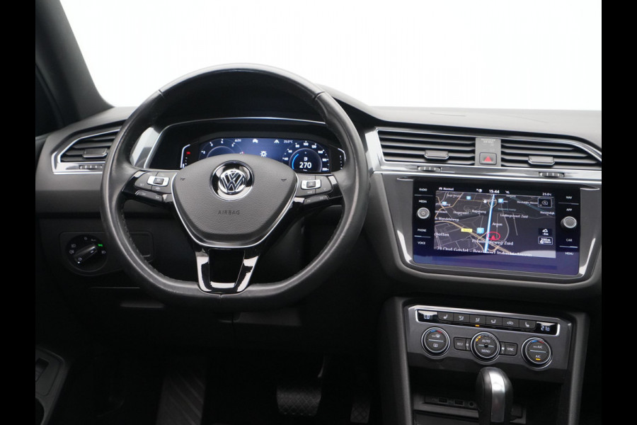 Volkswagen Tiguan Allspace 1.5 TSI 150pk DSG Highline R-Line Trekhaak Panorama Stoelverwarming Camera 235