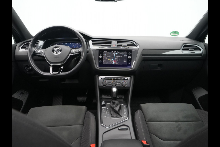 Volkswagen Tiguan Allspace 1.5 TSI 150pk DSG Highline R-Line Trekhaak Panorama Stoelverwarming Camera 235