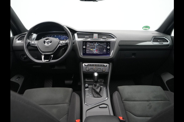 Volkswagen Tiguan Allspace 1.5 TSI 150pk DSG Highline R-Line Trekhaak Panorama Stoelverwarming Camera 235