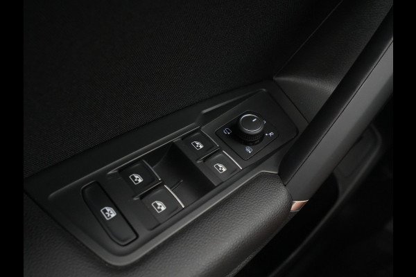 Volkswagen Tiguan Allspace 1.5 TSI 150pk DSG Highline R-Line Trekhaak Panorama Stoelverwarming Camera 235