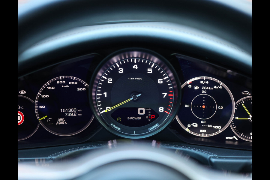 Porsche Panamera Sport Turismo 2.9 4 E-Hybrid *Sport Chrono*Pano*SportDesign*