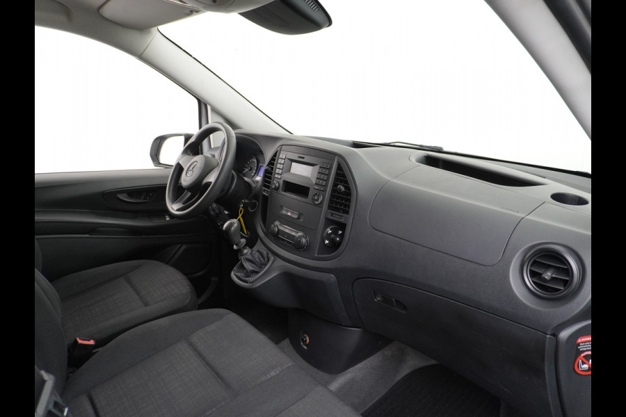 Mercedes-Benz Vito 111CDI 115pk Lang L2H1 3-zits Imperiaal Airco Licht-/regensensor Bluetooth Elek.ramen Zijwind assistent Betonplexvloer Wandkasten Achterdeuren Functional 2.000kg trekvermogen! 1e Eigenaar Euro 6 Origineel Nederlands geleverd.