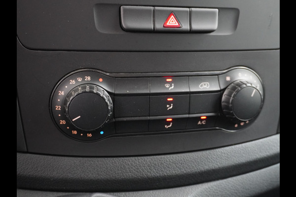 Mercedes-Benz Vito 111CDI 115pk Lang L2H1 3-zits Imperiaal Airco Licht-/regensensor Bluetooth Elek.ramen Zijwind assistent Betonplexvloer Wandkasten Achterdeuren Functional 2.000kg trekvermogen! 1e Eigenaar Euro 6 Origineel Nederlands geleverd.