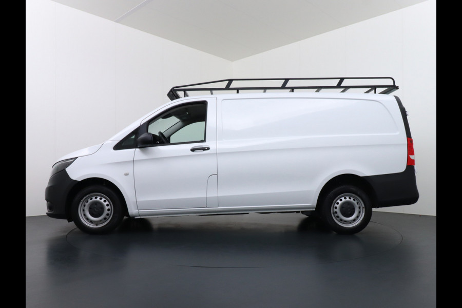 Mercedes-Benz Vito 111CDI 115pk Lang L2H1 3-zits Imperiaal Airco Licht-/regensensor Bluetooth Elek.ramen Zijwind assistent Betonplexvloer Wandkasten Achterdeuren Functional 2.000kg trekvermogen! 1e Eigenaar Euro 6 Origineel Nederlands geleverd.