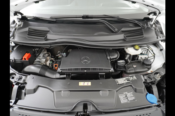 Mercedes-Benz Vito 111CDI 115pk Lang L2H1 3-zits Imperiaal Airco Licht-/regensensor Bluetooth Elek.ramen Zijwind assistent Betonplexvloer Wandkasten Achterdeuren Functional 2.000kg trekvermogen! 1e Eigenaar Euro 6 Origineel Nederlands geleverd.