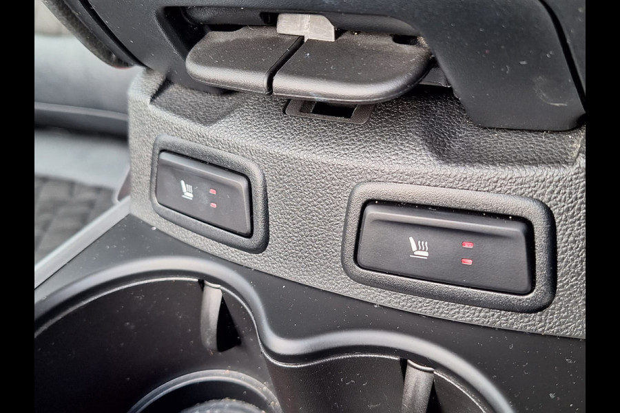 Renault Kadjar 1.3 TCe Intens | Trekhaak | Navi | Camera | Cruise Control | Dode Hoek | Sportstoelen | Stoelverwarming |