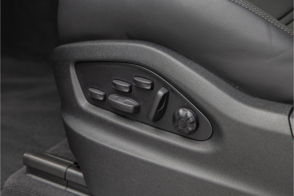 Porsche Cayenne Coupé 3.0 S E-Hybrid 520pk Sport-Design, Bose, Sportstoelen, Passenger Display, Adaptive Cruise, 2025