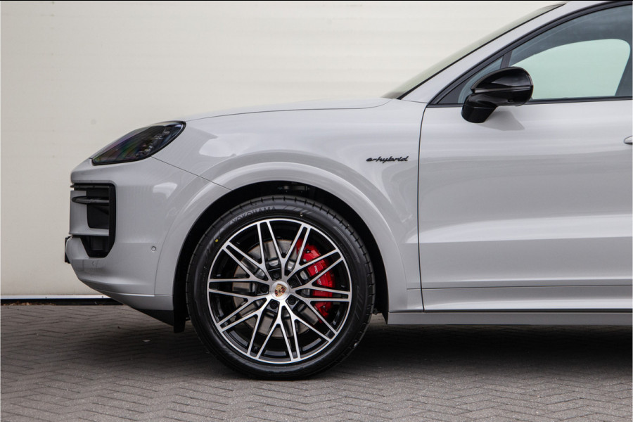 Porsche Cayenne Coupé 3.0 S E-Hybrid 520pk Sport-Design, Bose, Sportstoelen, Passenger Display, Adaptive Cruise, 2025