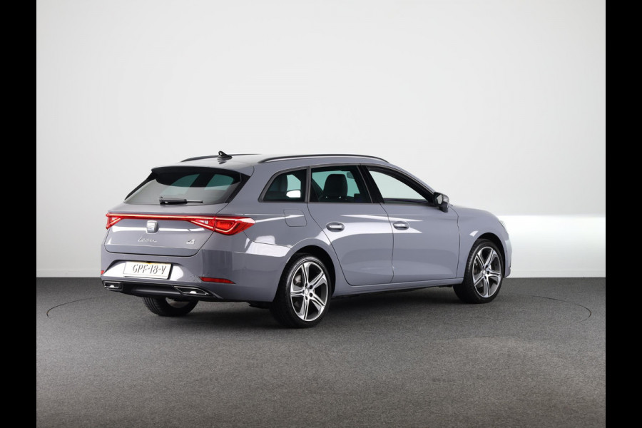 Seat Leon Sportstourer 1.5 TSI e-Hybrid FR PHEV First Edition 204pk Plug in Hybrid | Trekhaak | 18 inch lichtmetalen velgen | Verwarmbare voorstoelen