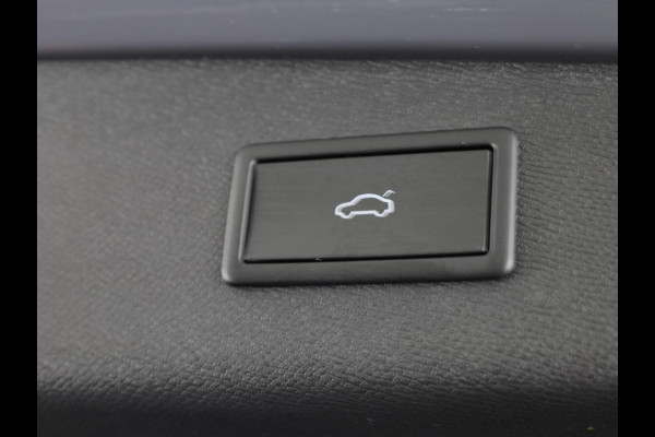 Seat Leon Sportstourer 1.5 TSI e-Hybrid FR PHEV First Edition 204pk Plug in Hybrid | Trekhaak | 18 inch lichtmetalen velgen | Verwarmbare voorstoelen