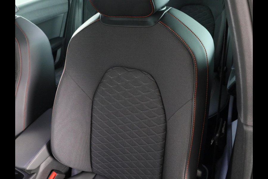 Seat Leon Sportstourer 1.5 TSI e-Hybrid FR PHEV First Edition 204pk Plug in Hybrid | Trekhaak | 18 inch lichtmetalen velgen | Verwarmbare voorstoelen