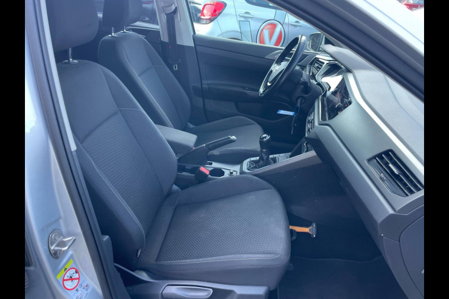 Volkswagen Polo 1.0 TSI Comfortline / CarPlay