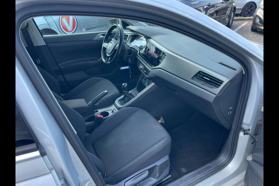 Volkswagen Polo 1.0 TSI Comfortline / CarPlay