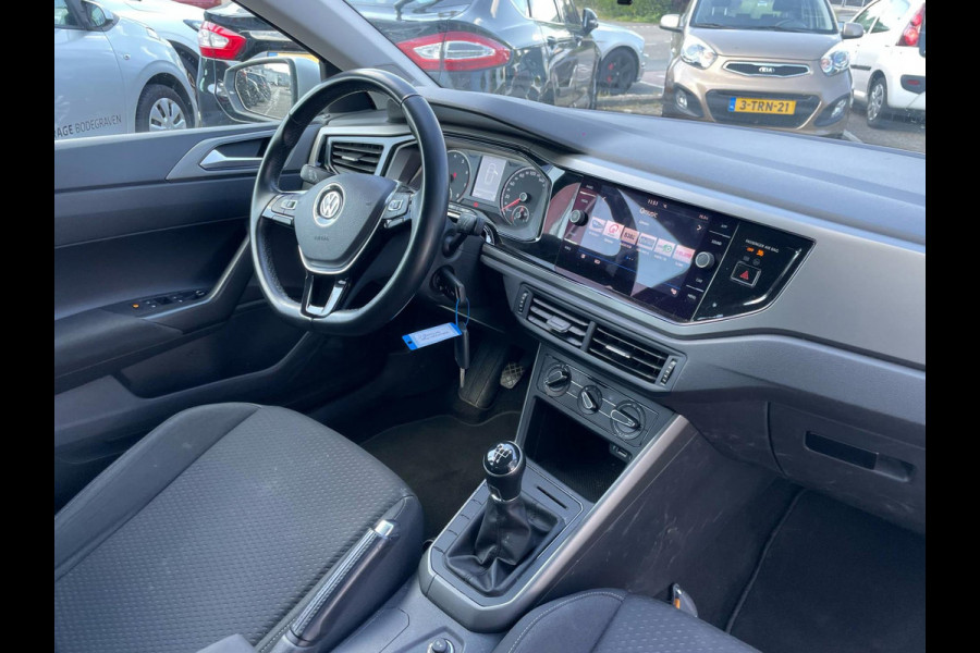 Volkswagen Polo 1.0 TSI Comfortline / CarPlay