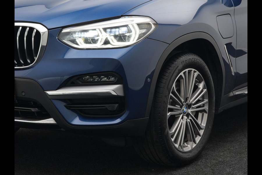 BMW X3 xDrive30e Luxury Line Plug in Hybrid | PHEV | Carplay | LED | Camera | Lederen Sportstoelen Verwarmd | Head-up Display | Keyless |