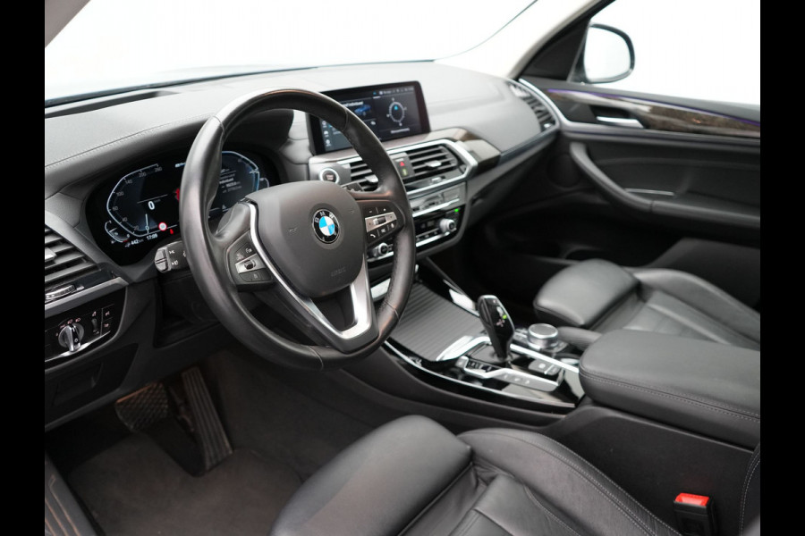 BMW X3 xDrive30e Luxury Line Plug in Hybrid | PHEV | Carplay | LED | Camera | Lederen Sportstoelen Verwarmd | Head-up Display | Keyless |