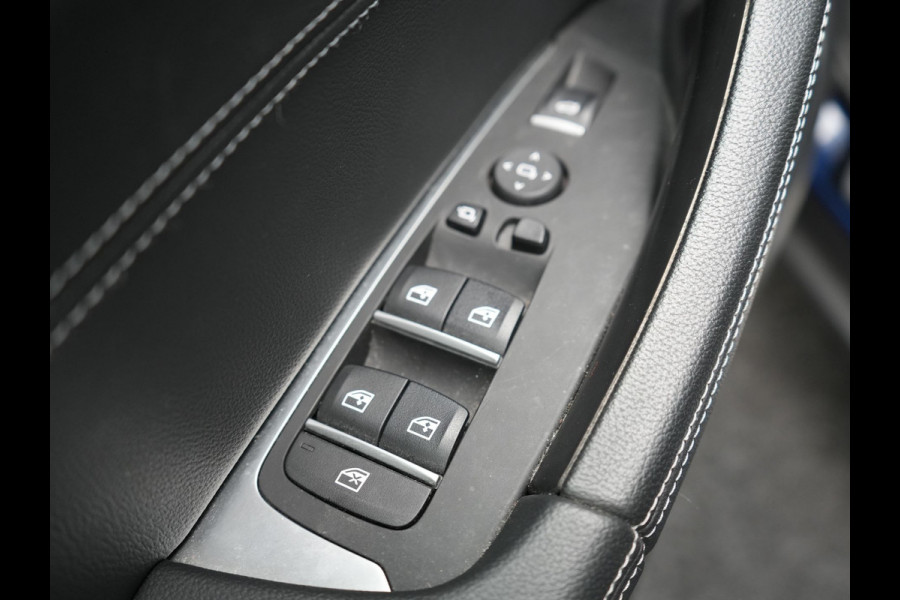 BMW X3 xDrive30e Luxury Line Plug in Hybrid | PHEV | Carplay | LED | Camera | Lederen Sportstoelen Verwarmd | Head-up Display | Keyless |