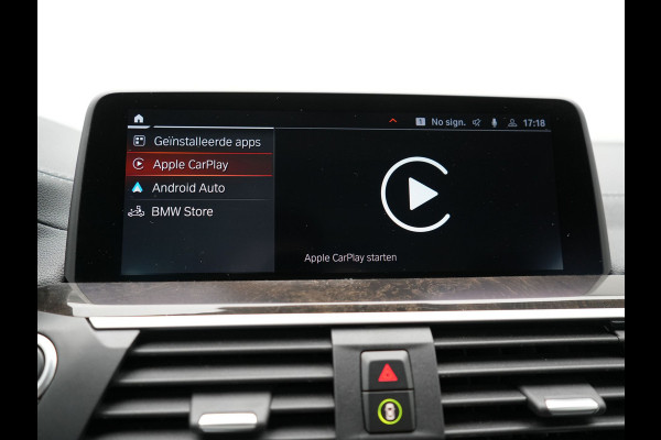 BMW X3 xDrive30e Luxury Line Plug in Hybrid | PHEV | Carplay | LED | Camera | Lederen Sportstoelen Verwarmd | Head-up Display | Keyless |