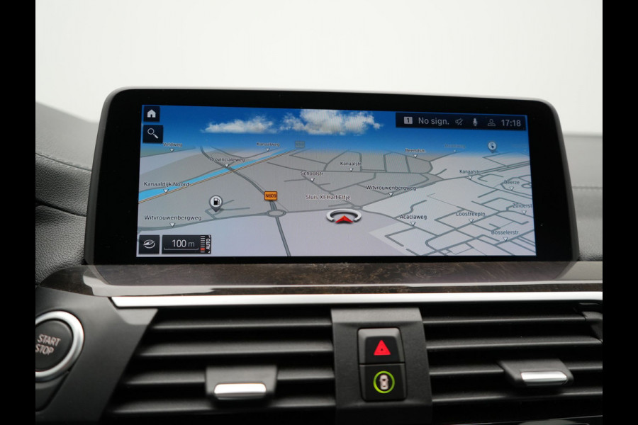 BMW X3 xDrive30e Luxury Line Plug in Hybrid | PHEV | Carplay | LED | Camera | Lederen Sportstoelen Verwarmd | Head-up Display | Keyless |
