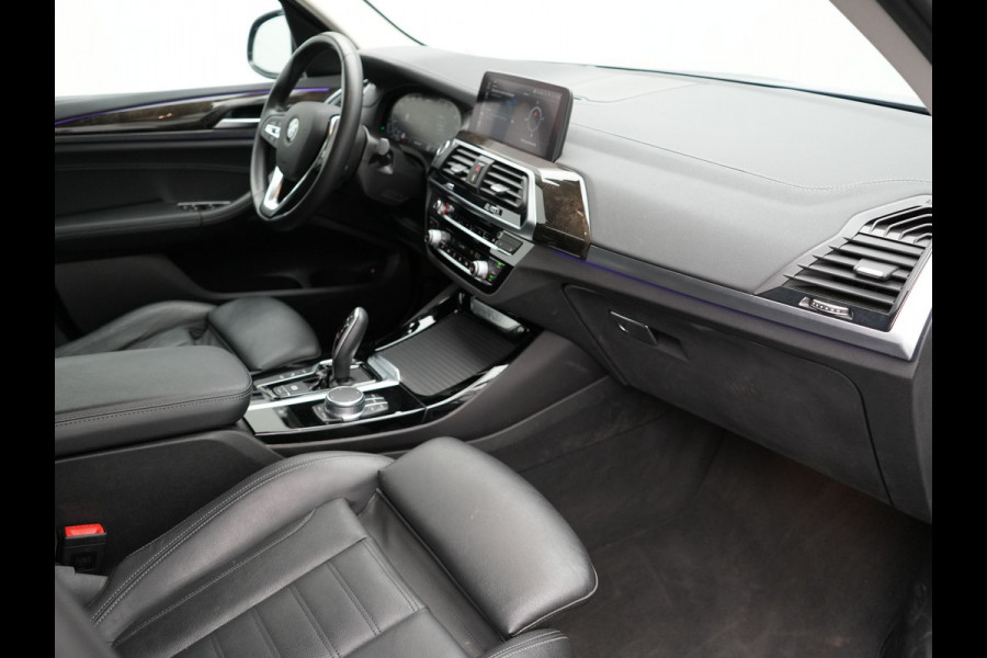 BMW X3 xDrive30e Luxury Line Plug in Hybrid | PHEV | Carplay | LED | Camera | Lederen Sportstoelen Verwarmd | Head-up Display | Keyless |