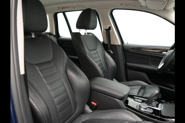 BMW X3 xDrive30e Luxury Line Plug in Hybrid | PHEV | Carplay | LED | Camera | Lederen Sportstoelen Verwarmd | Head-up Display | Keyless |