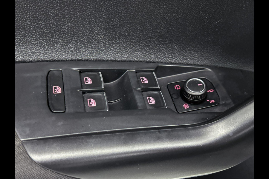 Volkswagen Polo 2.0 TSI GTI( Goed OnderH, Navi, Beats Audio, StoelV, App-Connect, Cruise Con, Etc)