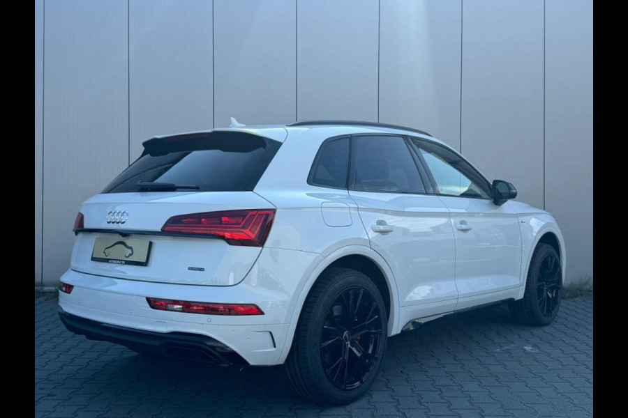 Audi Q5 55 TFSI-e S Line 367PK / Pano / Keyless / Led Matrix / Camera