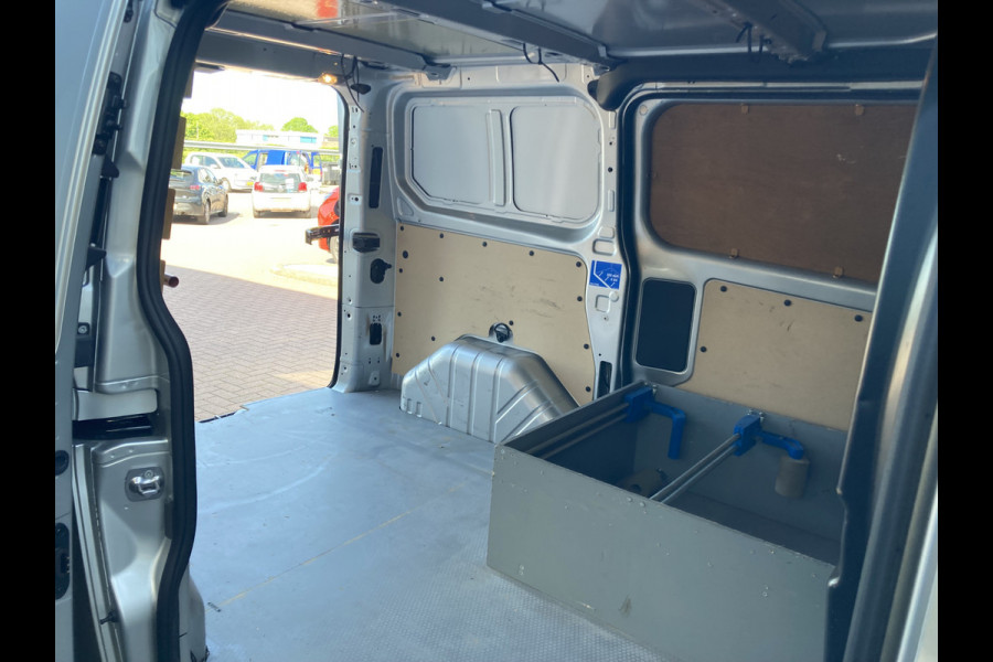 Ford Transit Custom 2.0 TDCi 130pk Euro6 Automaat L1H1 300 GB TREKHAAK/2XSCHUIFDEUR/VOORRUITVERW./AIRCO/CRUISE/PDC