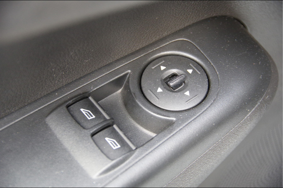 Ford Transit Courier 1.5 TDCI Trend S&S 100PK, AIRCO, DAB+, SCHUIFDEUR, LEDEREN STUURWIEL, BLUETOOTH