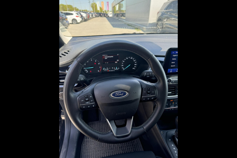 Ford Fiesta 1.0 EcoBoost Hybrid Titanium | Winter Pack | Navigatie | Camera |