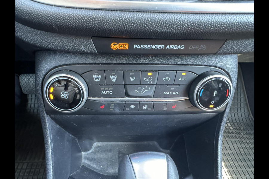 Ford Fiesta 1.0 EcoBoost Hybrid Titanium | Winter Pack | Navigatie | Camera |