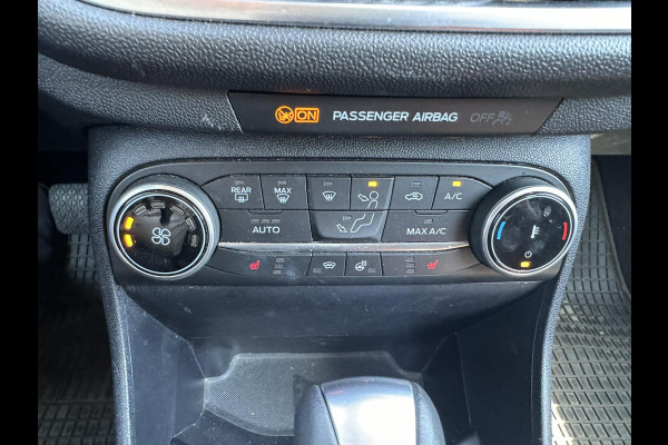 Ford Fiesta 1.0 EcoBoost Hybrid Titanium | Winter Pack | Navigatie | Camera |
