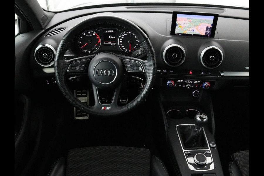 Audi A3 1.0 TFSI Sport S Line Edition | Trekhaak | Half leder | Sportstoelen | Full LED | Navigatie | Climate control | Cruise control
