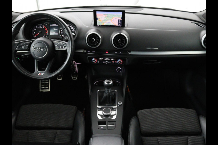 Audi A3 1.0 TFSI Sport S Line Edition | Trekhaak | Half leder | Sportstoelen | Full LED | Navigatie | Climate control | Cruise control