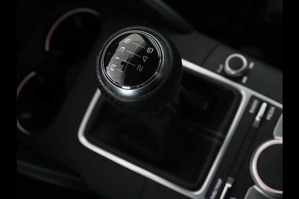 Audi A3 1.0 TFSI Sport S Line Edition | Trekhaak | Half leder | Sportstoelen | Full LED | Navigatie | Climate control | Cruise control