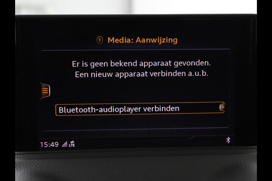 Audi A3 1.0 TFSI Sport S Line Edition | Trekhaak | Half leder | Sportstoelen | Full LED | Navigatie | Climate control | Cruise control